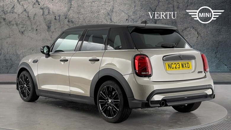 MINI Hatchback 1.5 Cooper Exclusive Premium 5dr Auto Petrol Hatchback